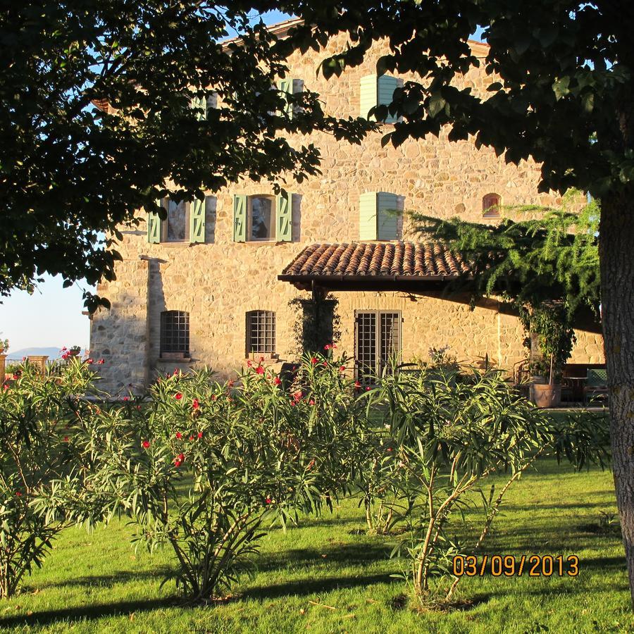 La Palazzetta Del Vescovo Guest House Fratta Todina Exterior photo